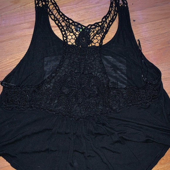 Tank top - Picture 2 of 3